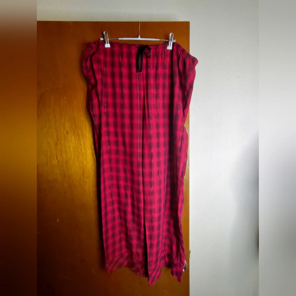 Victoria's Secret Fuchsia Plaid Pajama Set - Picture 8 of 14